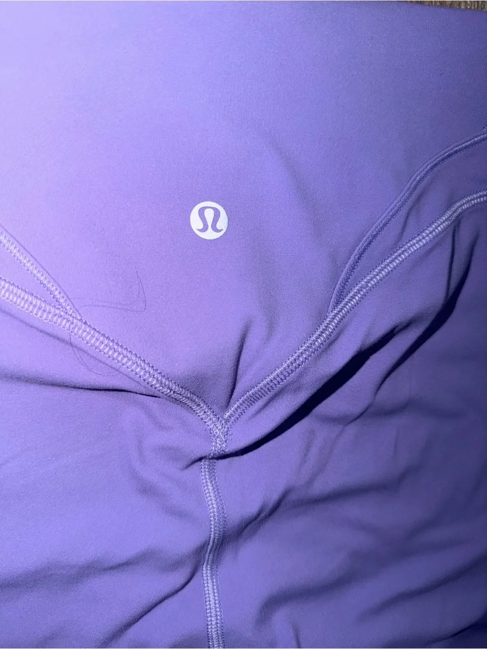 Lululemon Size 2 Align Curve Seam High-Rise Short Dark Lavender Yoga Gym